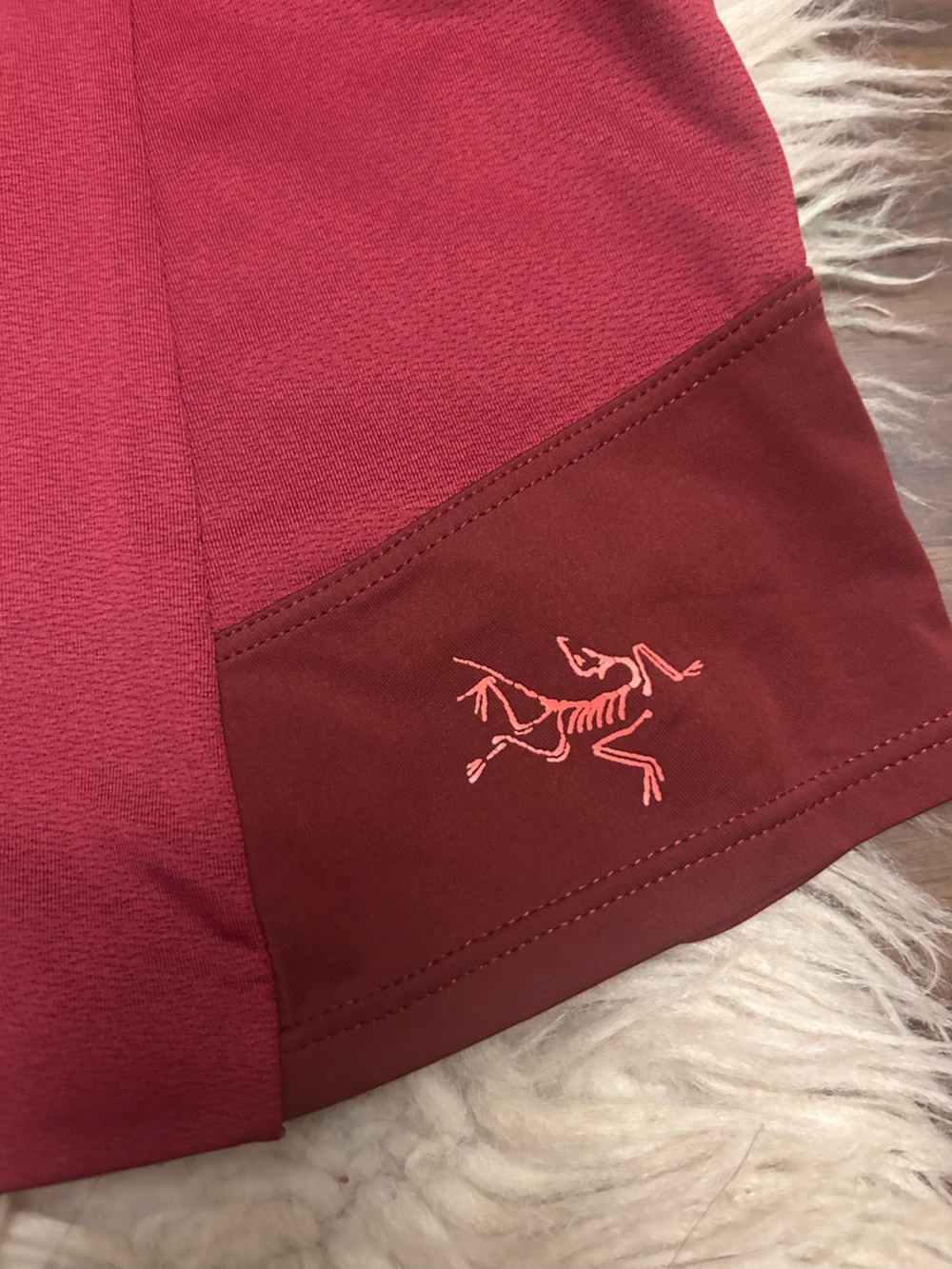 ARC’TERYX Sleeveless Performance Tank - Picture 4 of 10